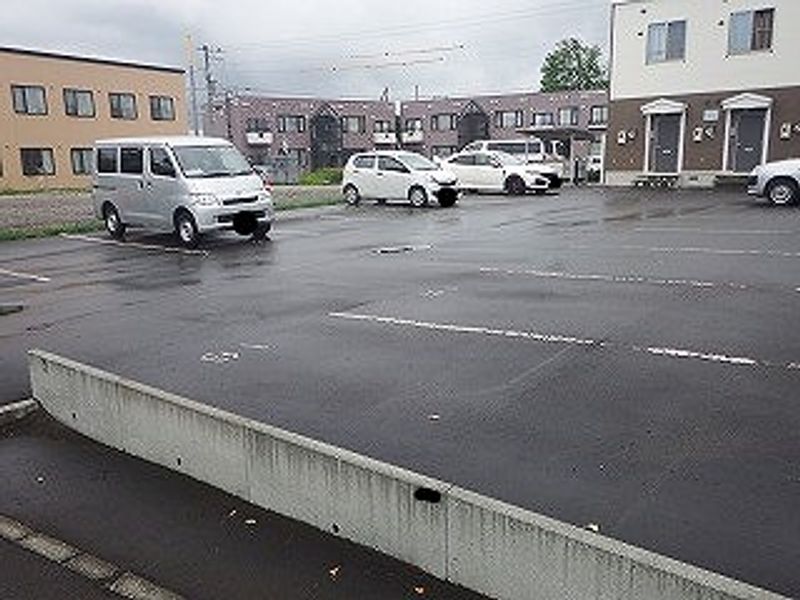 レオネクスト保水Ａ 駐車場