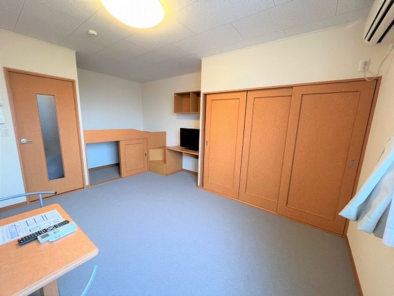 レオパレスショコラⅡ 居間