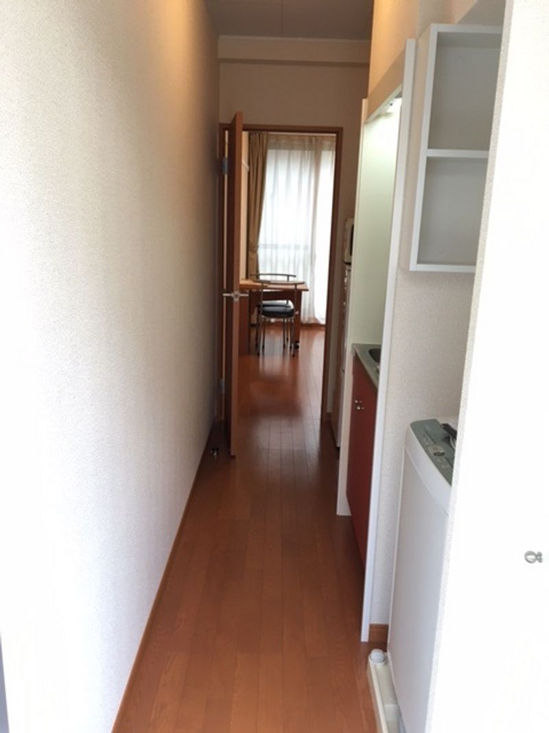 レオパレスグランツⅢ 玄関