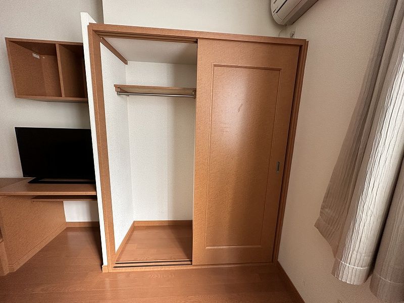 レオパレススカイヒルズ 収納