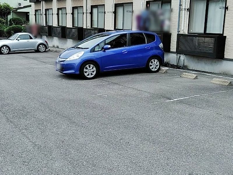 レオパレス横落 駐車場