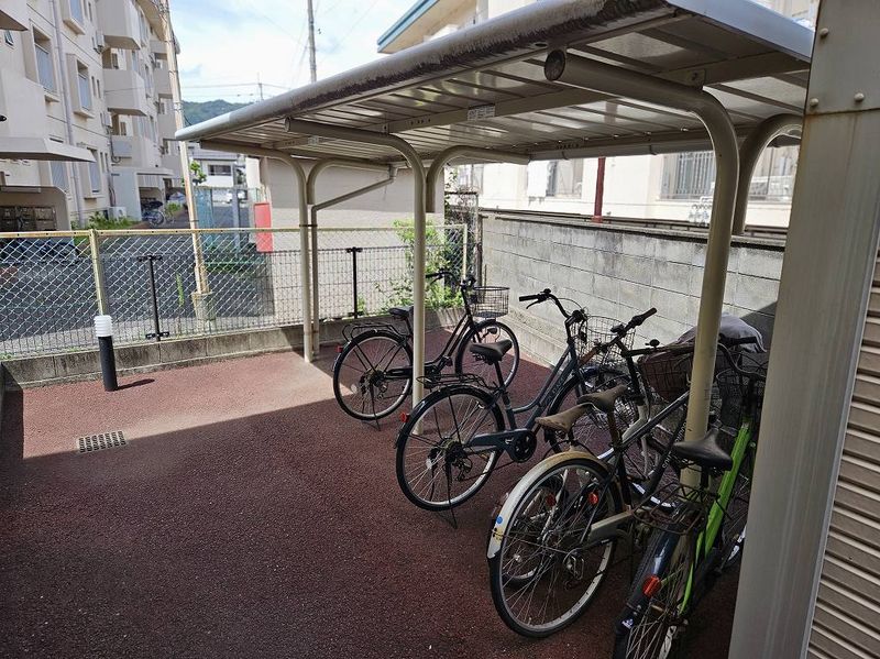 レオパレスフローラ夷山 共用部分