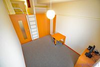 レオパレスカーサ大和 居間