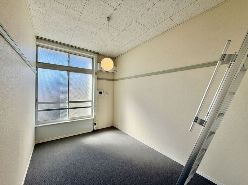 レオパレスエターナル 居間