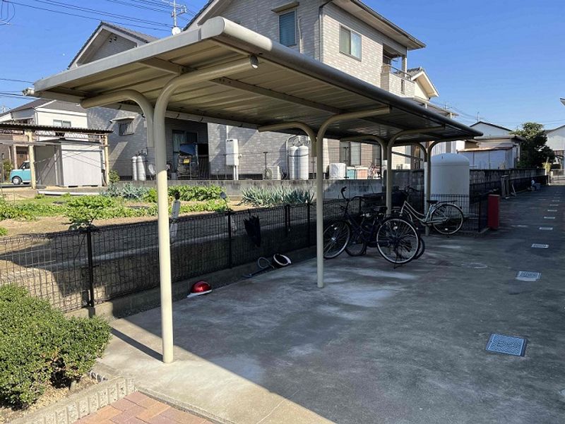 レオネクストラ　ポール 共用部分