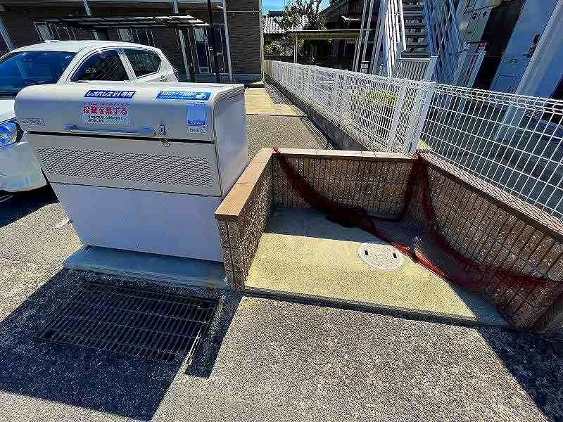 レオパレスシェモア長府 共用部分
