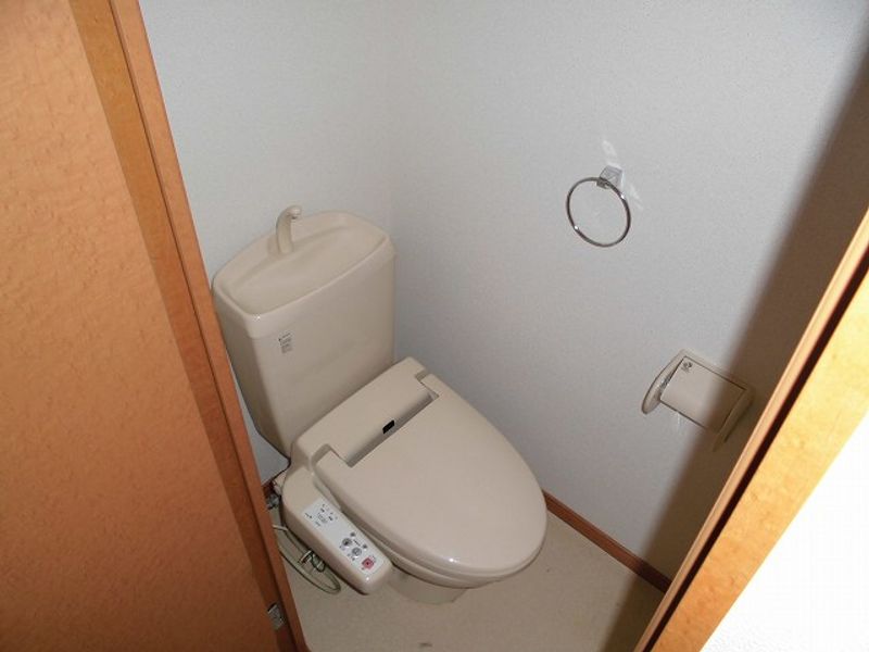 レオパレス成出ハイツ トイレ