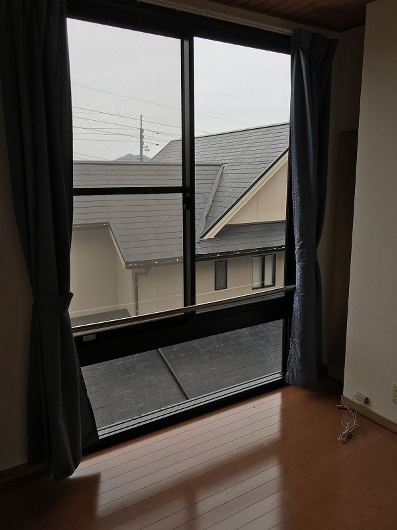 レオパレスＭ 居間