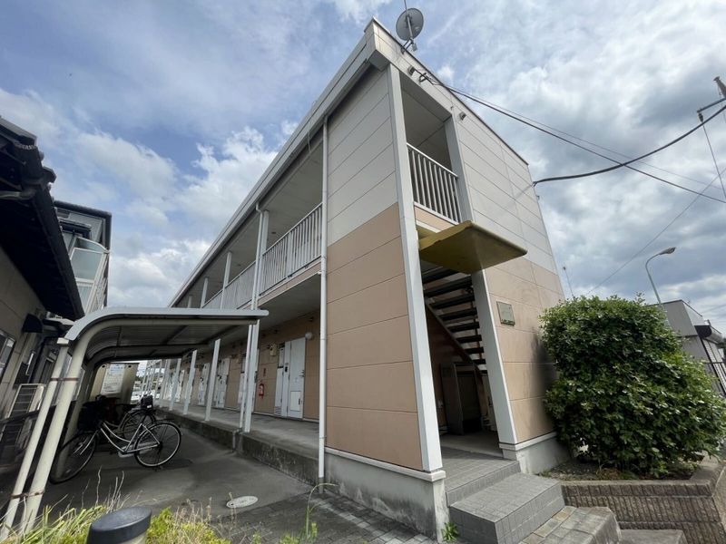 レオパレスルミエールⅢ 外観