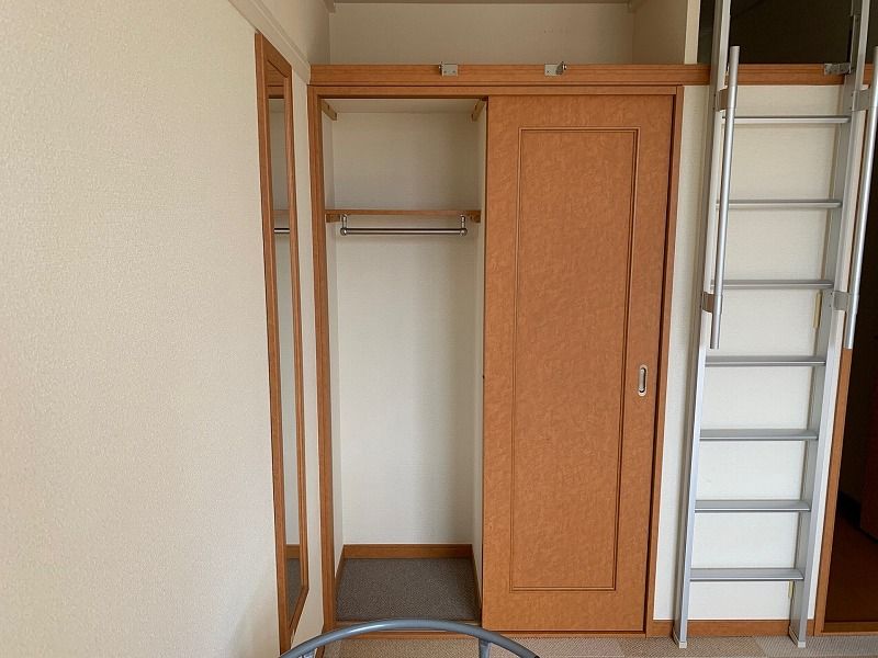レオパレスウッドさちが丘 収納