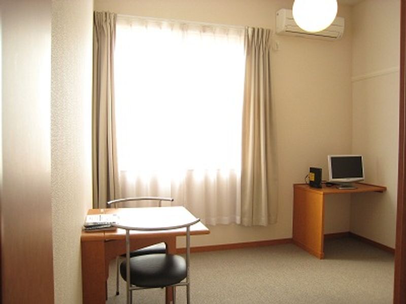 レオパレス喜十 居間
