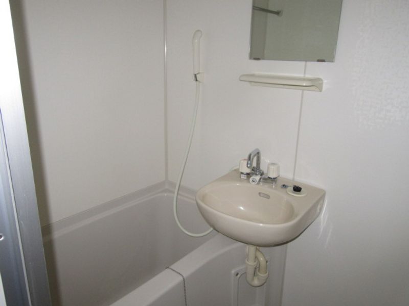 レオパレスＷＨＩＴＥ　ＷＥＬＬ 風呂
