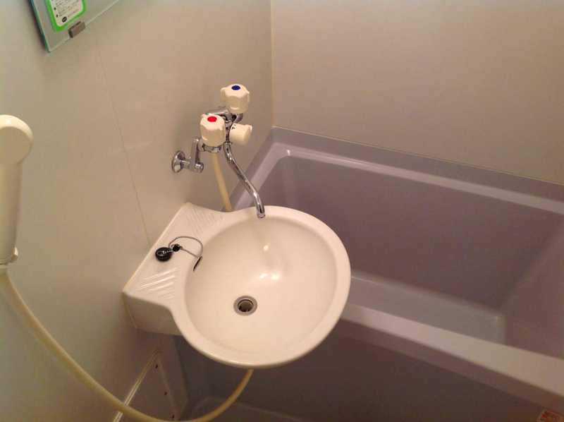 レオパレスルミエール 風呂