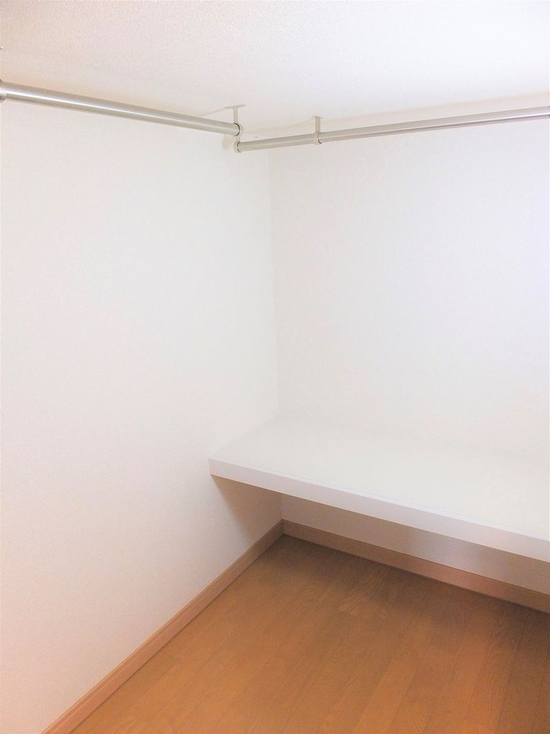 レオパレス豊田壱番館 収納