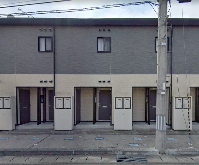 レオパレス舘 エントランス