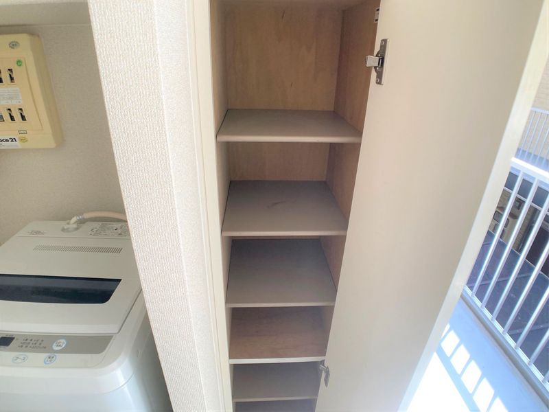 レオパレス千石和多宮 玄関