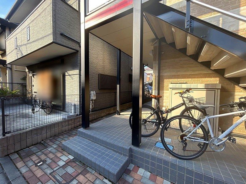 レオパレスレリア エントランス