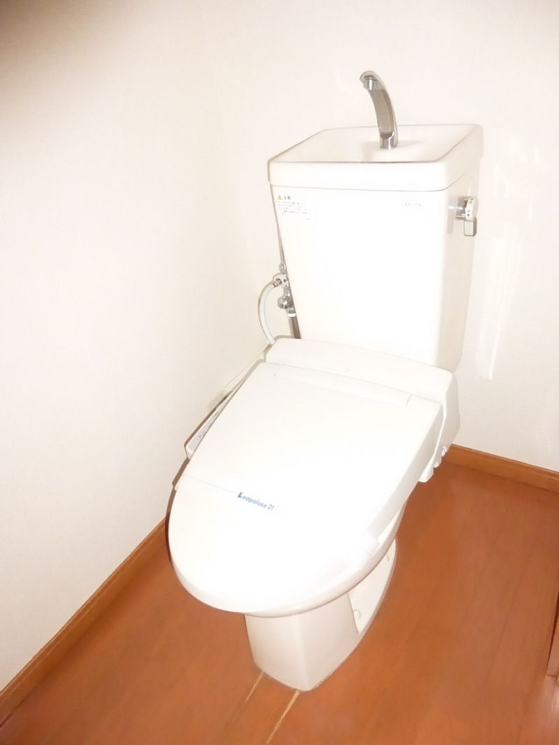 レオパレスリバーサイド清水 トイレ