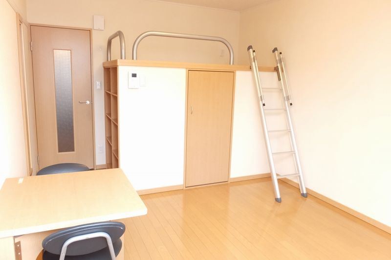 レオネクストパストラル　セゾン 居間