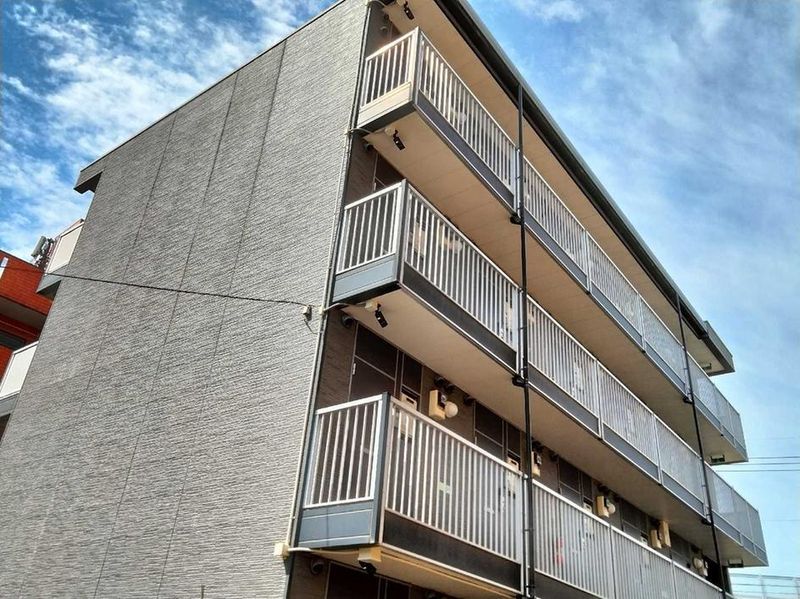 レオパレスサザンカ 外観