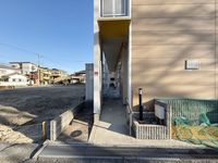 レオパレス臨港線 エントランス