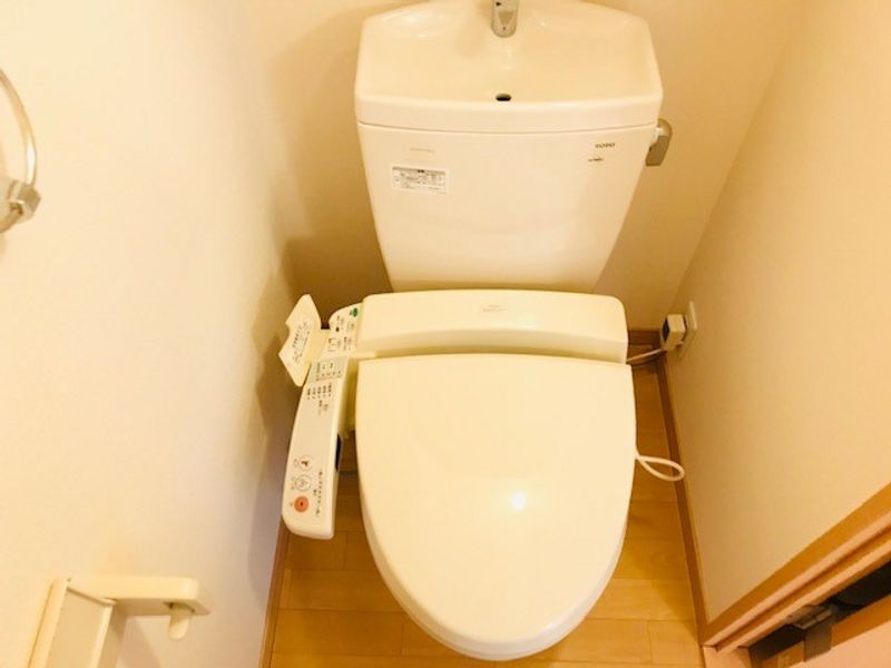 レオパレスルーチェ４ トイレ