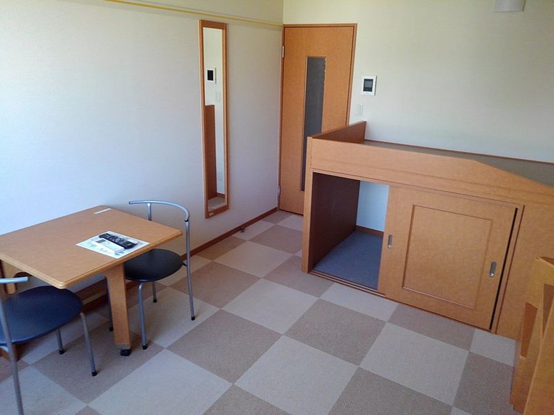 レオパレス春風 居間