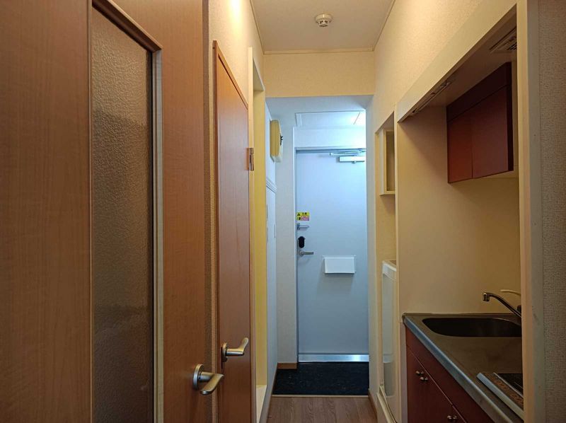 leopalace Compal Toso Nibankan Entrance