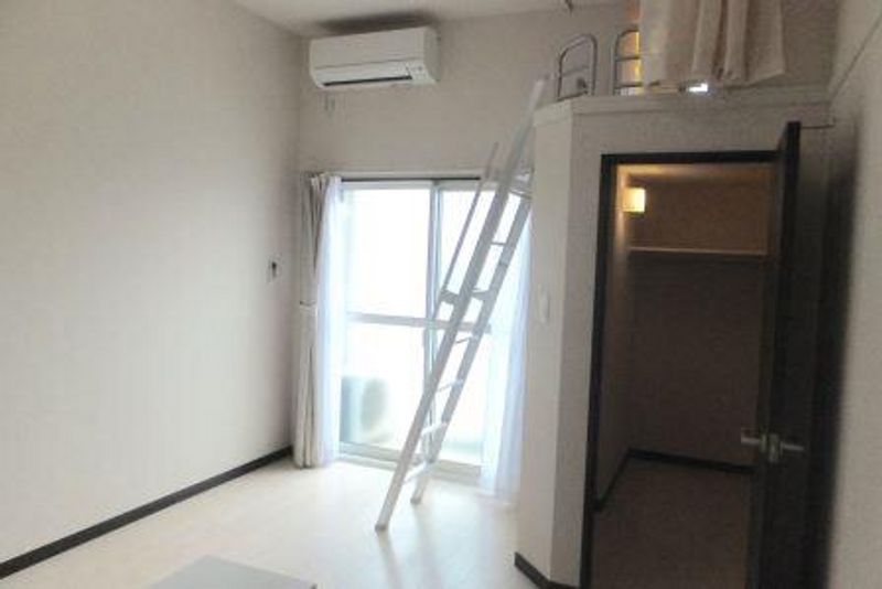 レオネクストアーバンブルー 収納