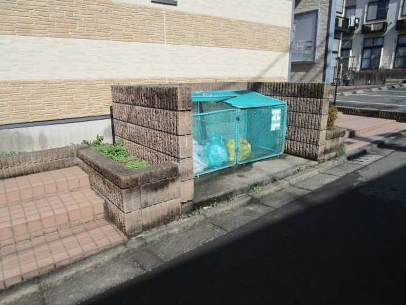 レオパレスエキノックスＡ 共用部分