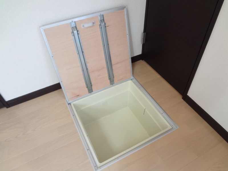 レオネクスト五軒家 収納