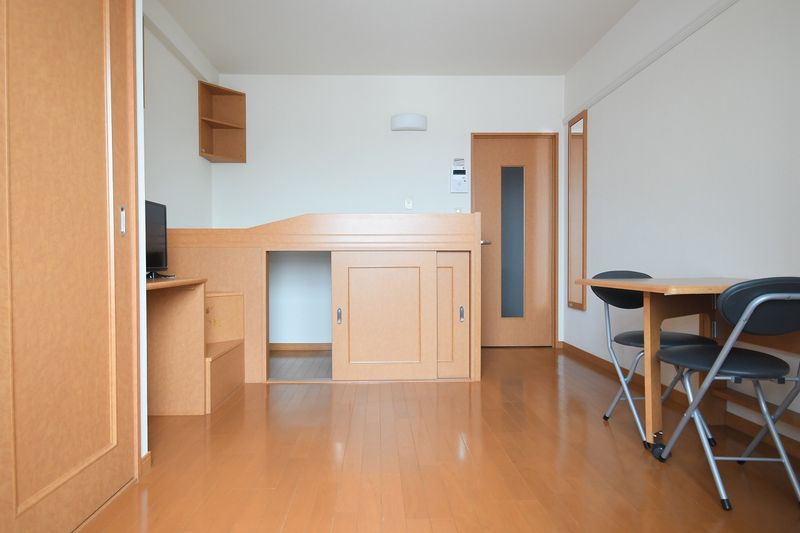 leopalace Flat Shinsakae 客厅