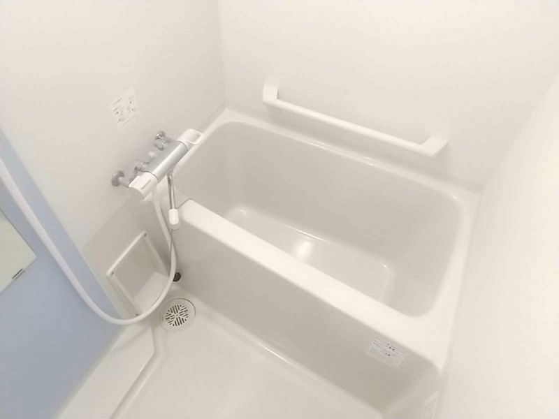 LEONEXT Cibelle Bathroom