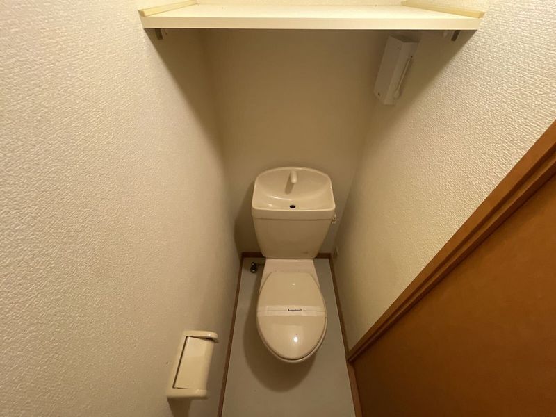 レオパレスＥＴ　静波 トイレ