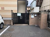 レオパレスカノイヅカ エントランス