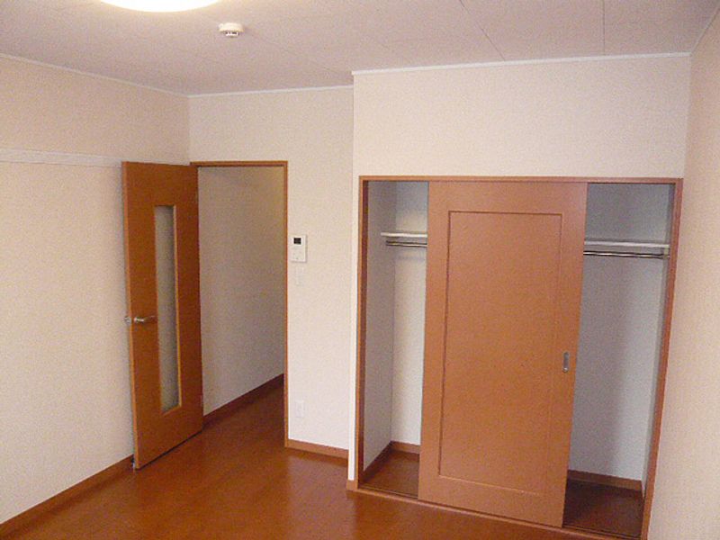 レオパレスアイゼンバーン 収納