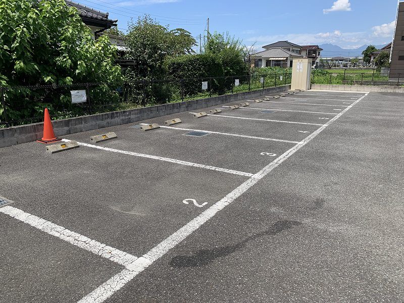 レオパレスエスペランサⅡ 駐車場