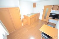 レオパレス富岡 居間