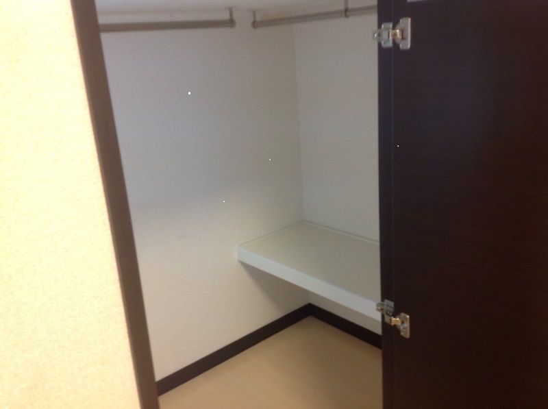 レオネクストユーカリ旭町 収納