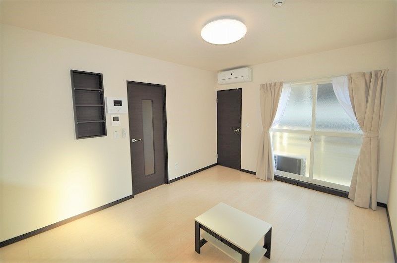 レオネクストエトワール小幡南 居間