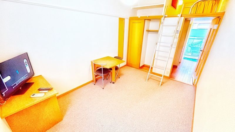 レオパレスＯ’Ｔｏｏｌｅ 居間