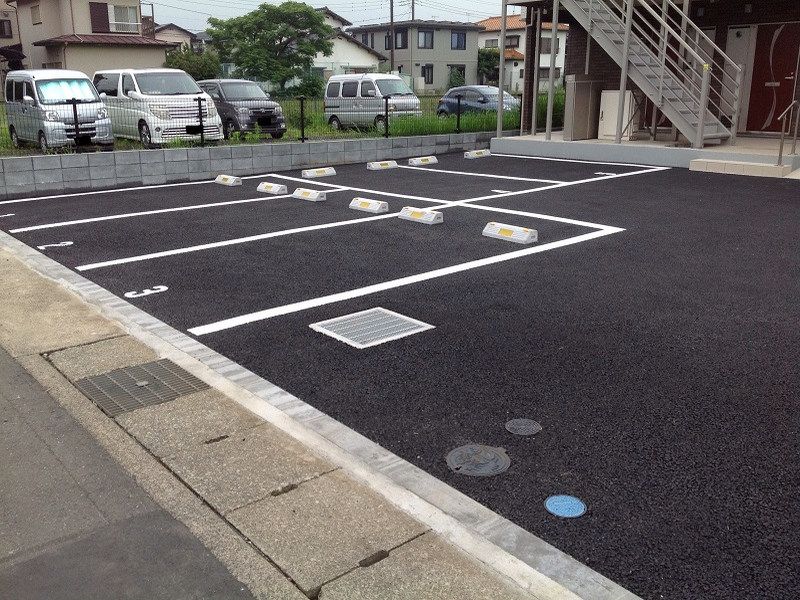 クレイノリリオ 駐車場