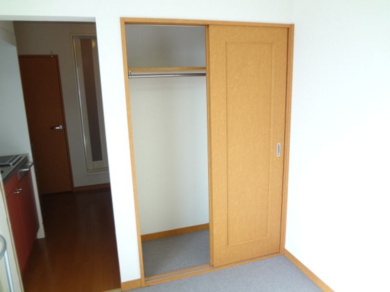 レオパレス神戸 収納