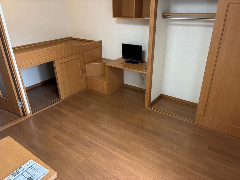 レオパレスアプリーレ 居間