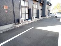 レオパレスアクア門前 駐車場