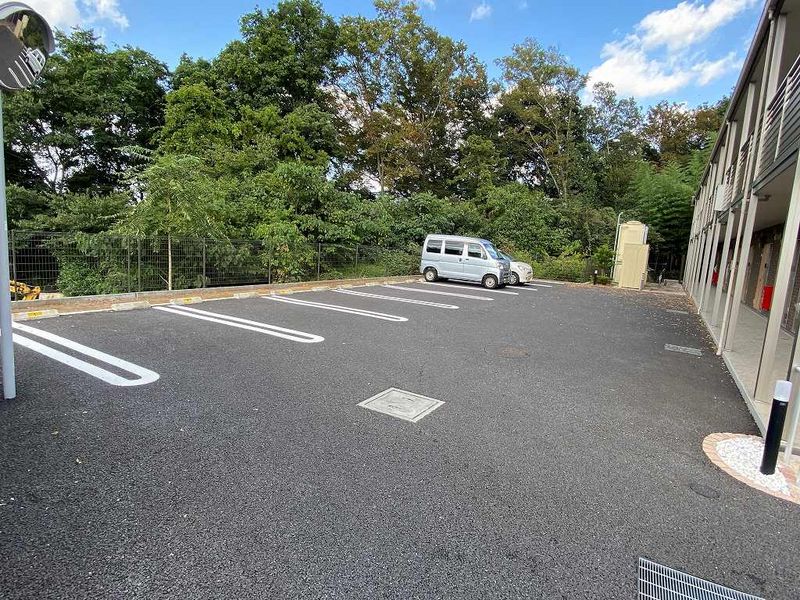 ミランダ城山 駐車場