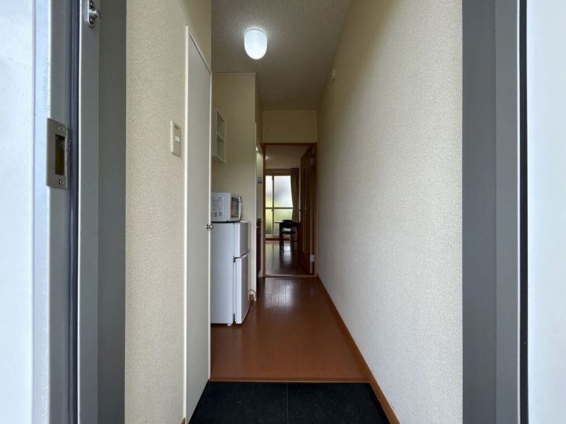 レオパレス広町 玄関