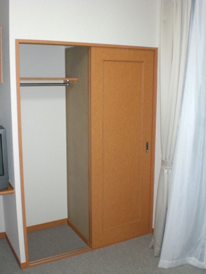 レオパレスリベール 収納