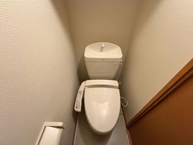 レオパレス城町 トイレ