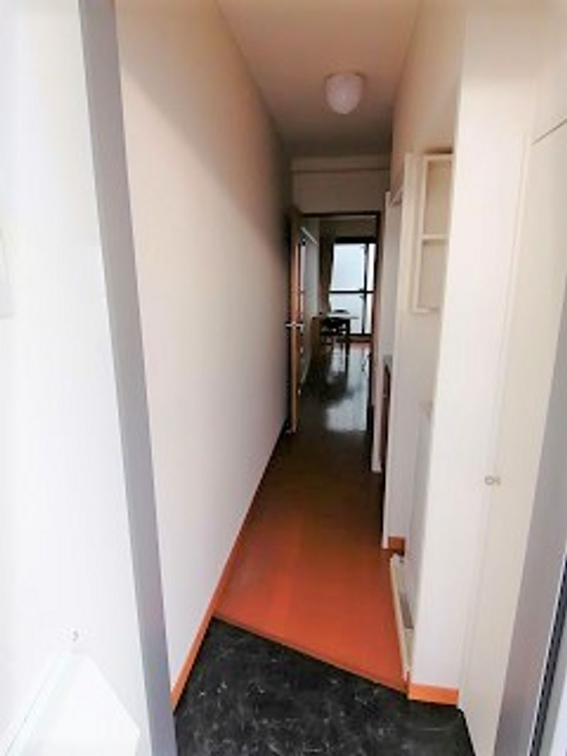 レオパレスフルールヴィル 玄関